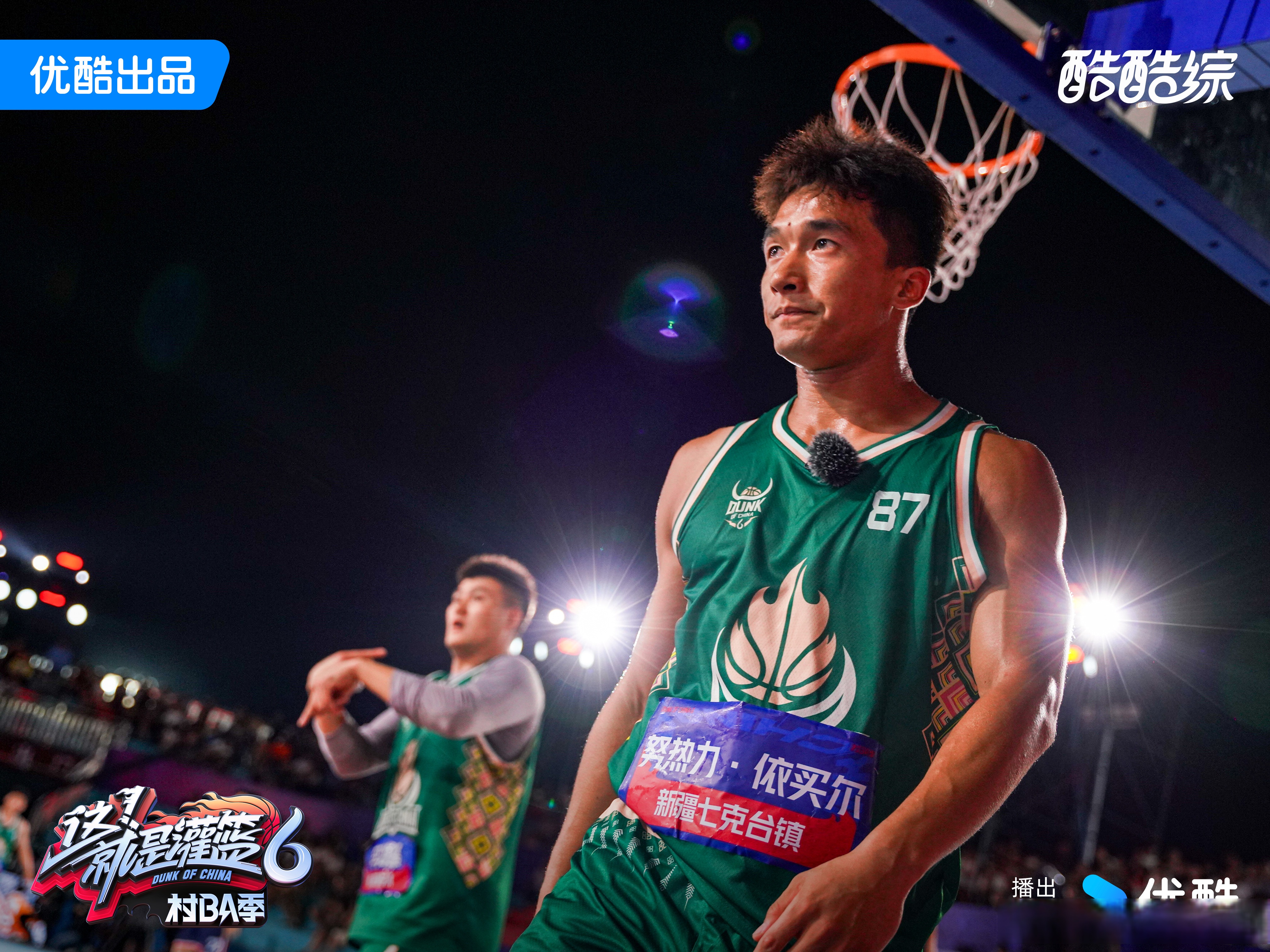 球员个人表现抢眼，成为赛场亮点