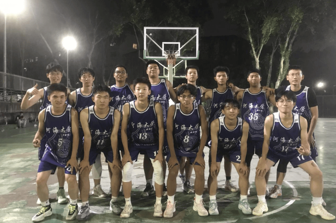 高中篮球明星获得签约大学，前途无限的简单介绍