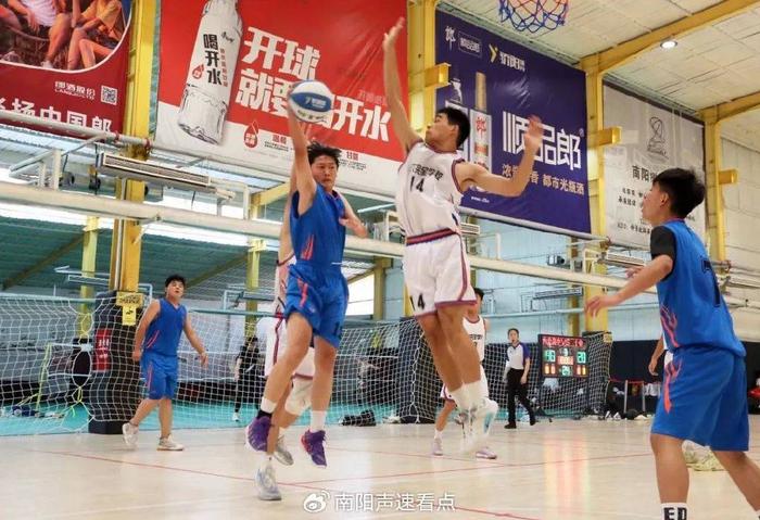 高中篮球明星获得签约大学，前途无限的简单介绍