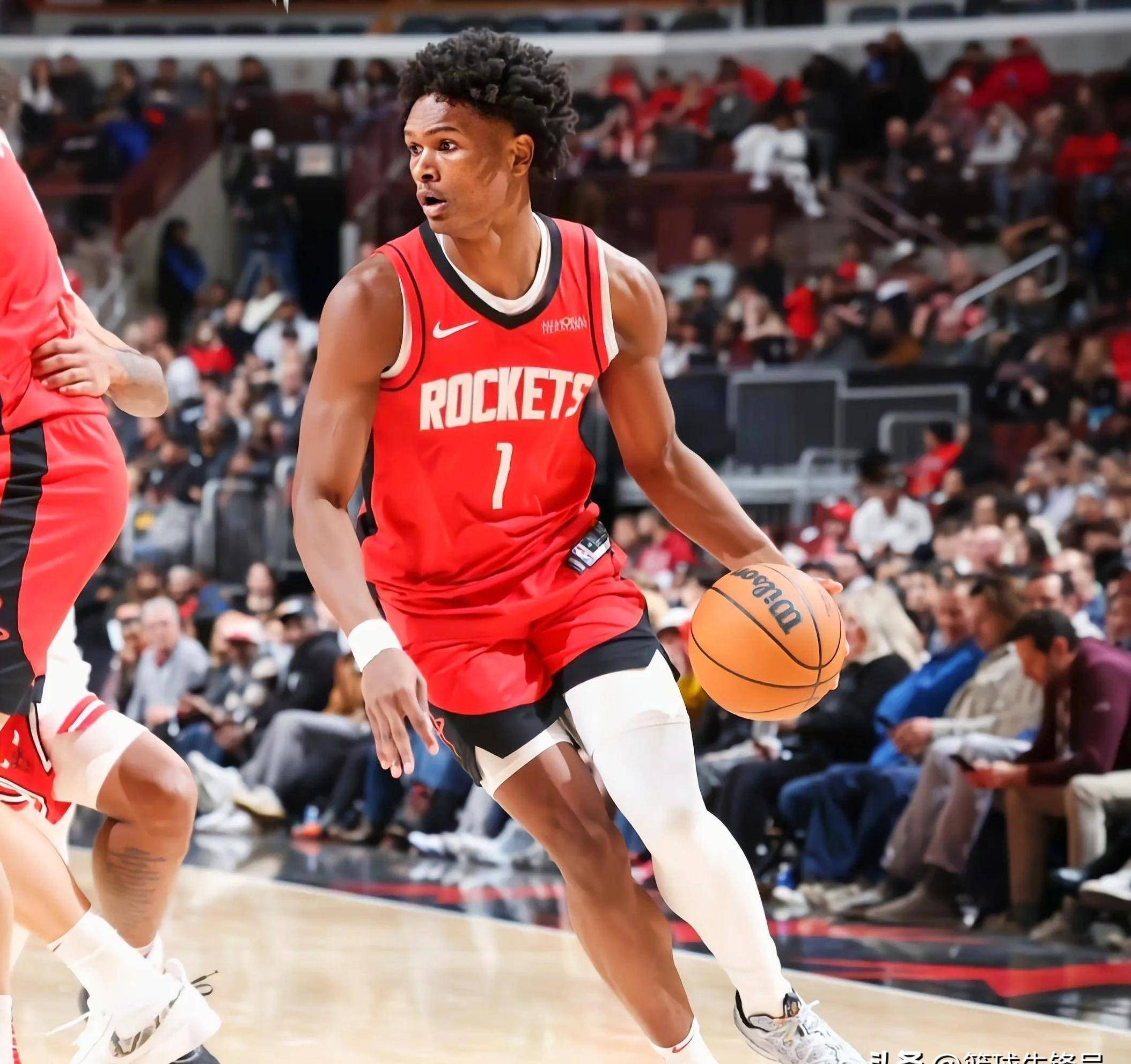 火箭主场惊险战胜森林狼 火箭主场惊险战胜森林狼