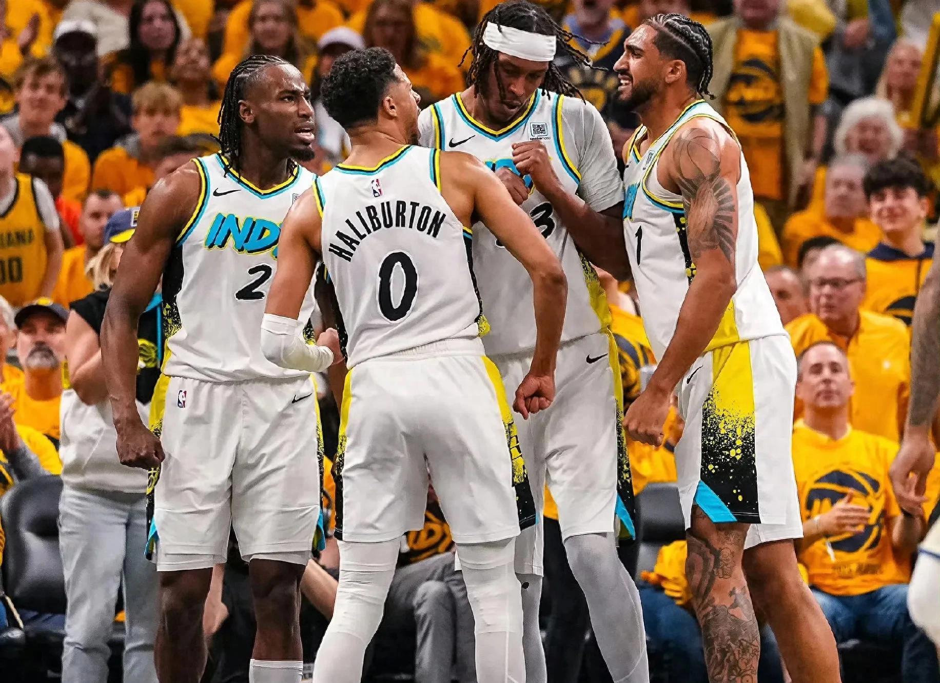 勇士碾压雄鹿B队，福克斯打破历史纪录