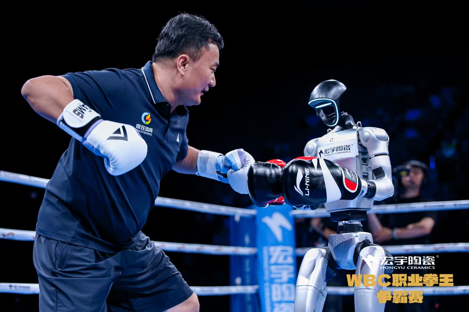 开云APP-拳击决赛震撼开打，巅峰对决引爆全场