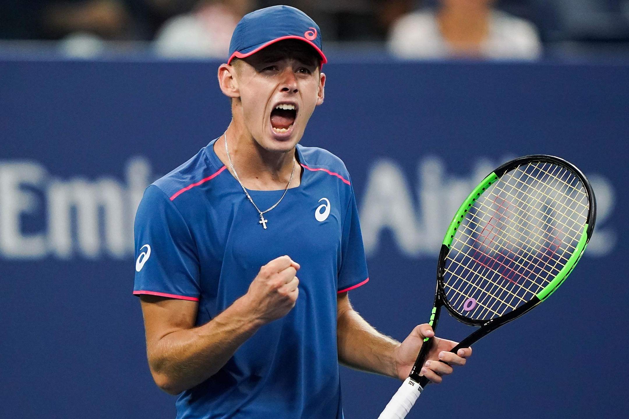 年终总决赛碾压戴维斯杯，纳达尔点燃赛场