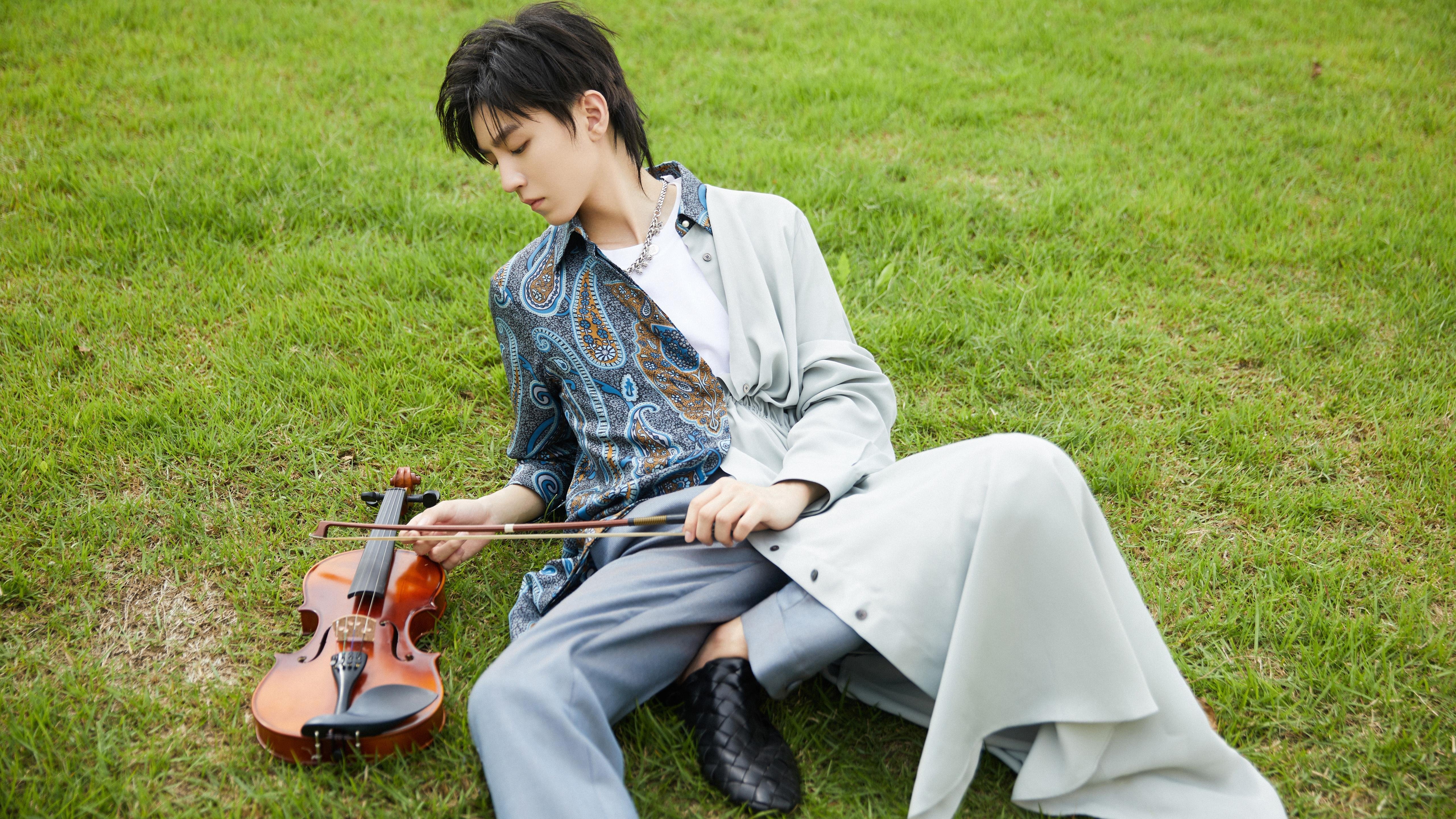 欧文关键一击定江山，马刺轻取辽宁队展实力