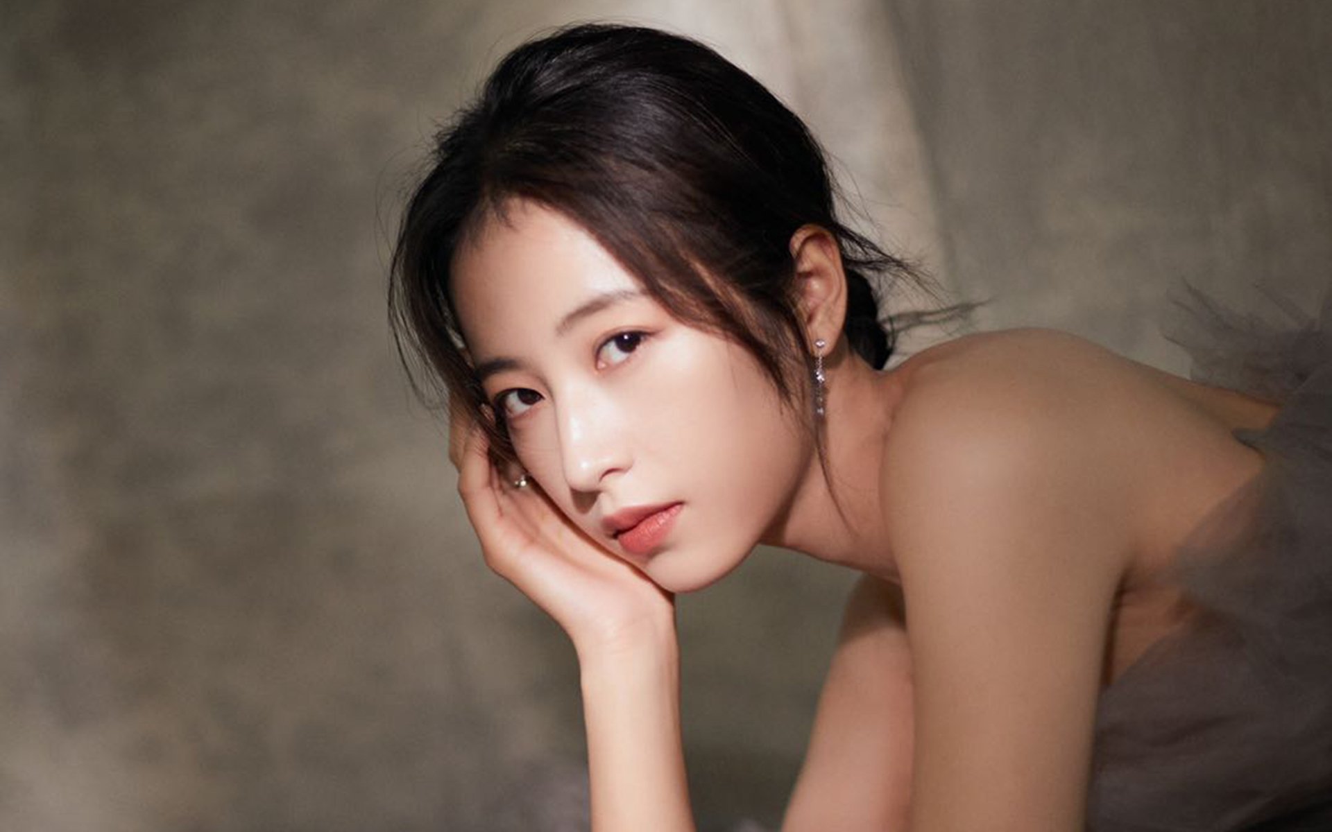 戈麦斯爆发梅开二度，哥斯达黎加轻取日本展现团队威力