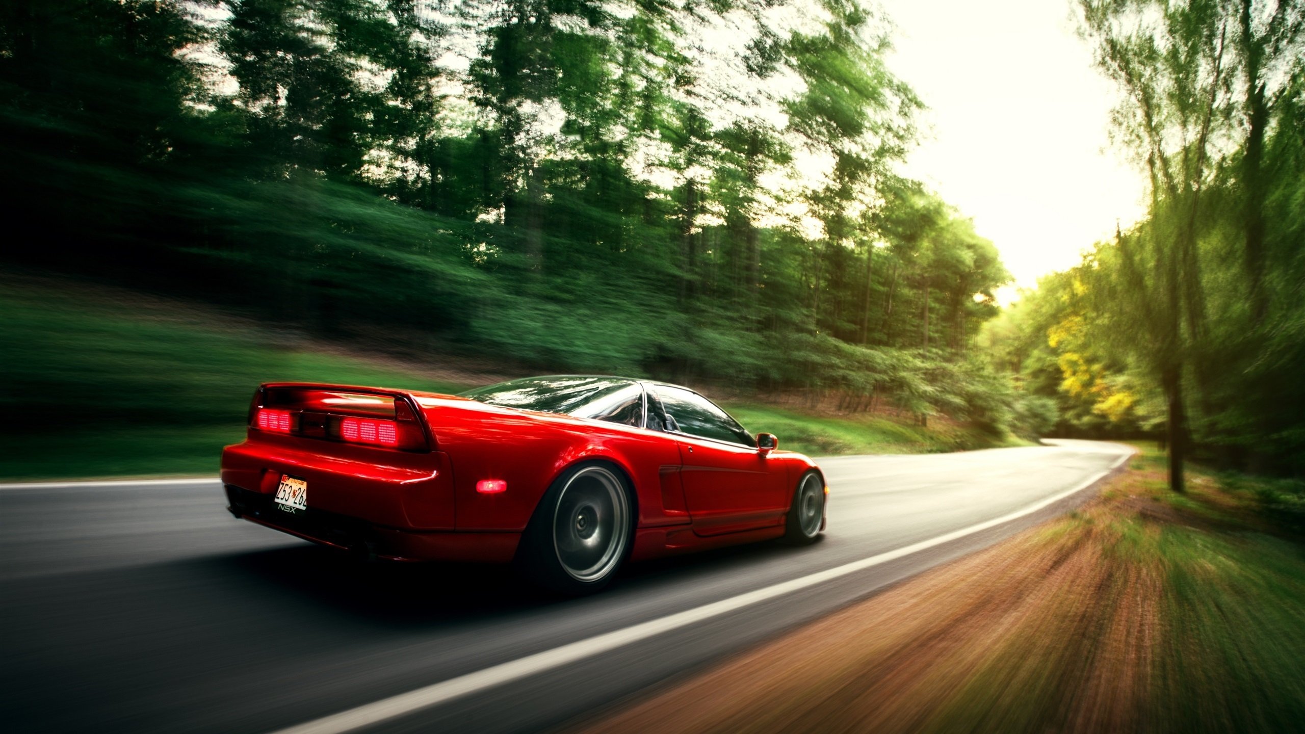 洪都拉斯收割哥伦比亚，库尔图瓦的关键先生表演点燃足球激情